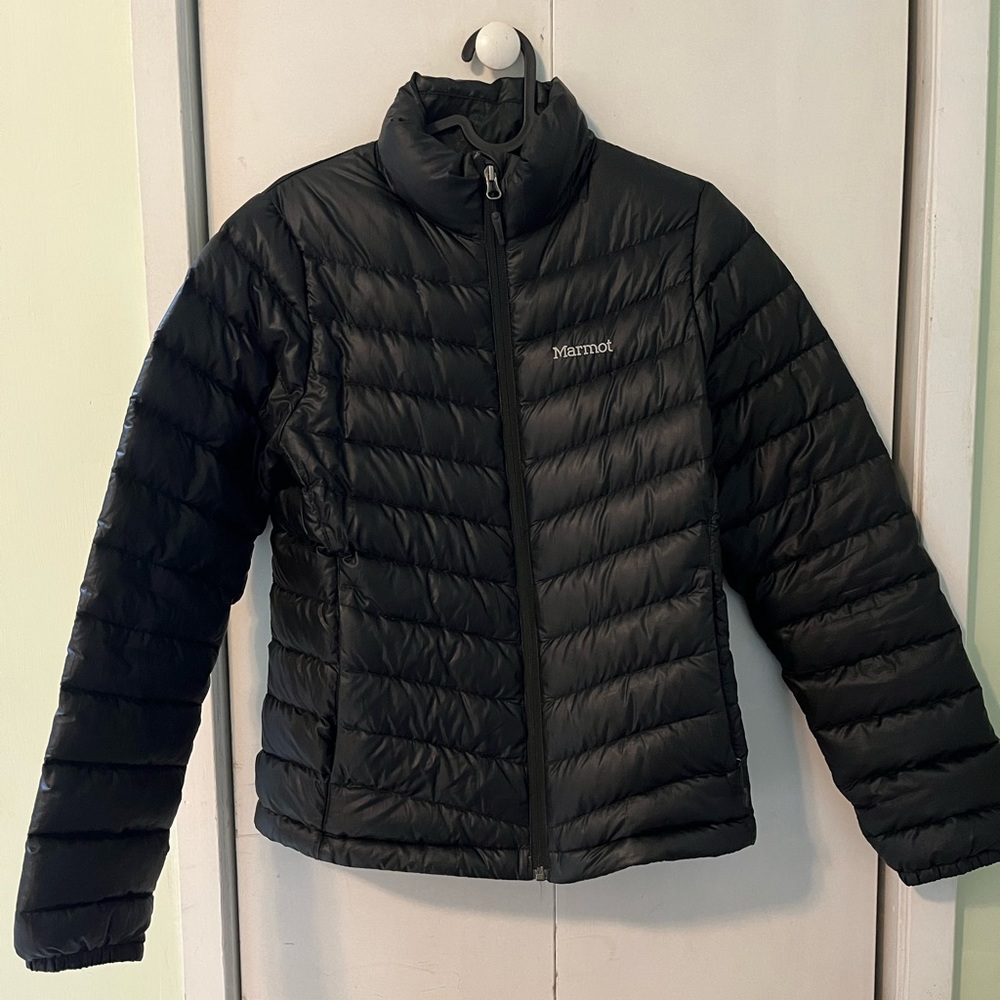 Black Marmot Puffer Jacket size S.